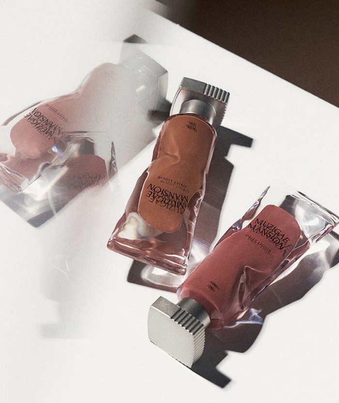 Lipstik Objek Liquid dari Muzigae Mansion