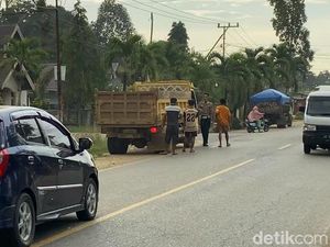 Tabrakan Truk Muat Batu Vs Motor di Konawe, 1 Orang Tewas