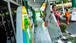 Melihat Proses Distribusi Logistik Pemilu 2024 di Jaktim