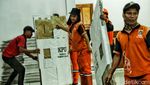 Melihat Proses Distribusi Logistik Pemilu 2024 di Jaktim
