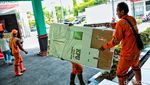 Melihat Proses Distribusi Logistik Pemilu 2024 di Jaktim