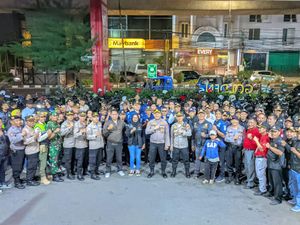 Polsek Cilandak Gandeng Ratusan Pokdarkamtibmas Patroli Bareng Jaga Wilayah