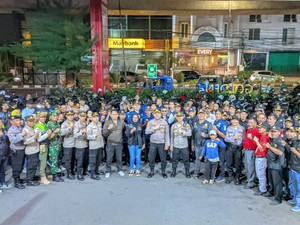 Polsek Cilandak Gandeng Ratusan Pokdarkamtibmas Patroli Bareng Jaga Wilayah