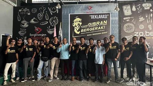 Deklarasi Relawan Kawan Militan Gibran di Mataram, Nusa Tenggara Barat (NTB) pada Minggu (17/12/2023).
Foto: Helmy Akbar / detikBali