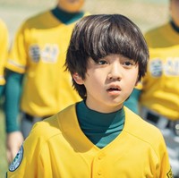 Nama Kim Kang Hoon melambung saat membintangi drama Korea When the Camellia Blooms bersama Gong Hyo Jin dan Kang Ha Neul. Sampai-sampai lebih dikenal dengan nama karakternya, Kang Pil Gu di Korea Selatan. Foto: dok. Instagram @kanghoon.juwon