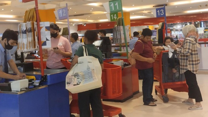 Transmart Full Day Sale di Gerai Cempaka Putih