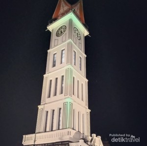 Bukan Sembarangan, Cuma Ada 2 di Dunia, Inilah Jam Gadang di Bukittinggi