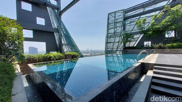 Menuju akhir tahun 2023, Artotel Group kembali menambah properti hotelnya, kali ini berada di kawasan Serpong - Tangerang, yaitu VIVERE Hotel, ARTOTEL Curated.