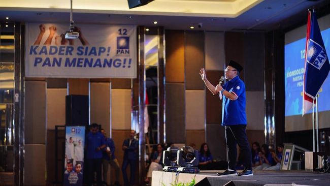 Zulhas Ajak Kader PAN Palembang Kerja Keras Menangkan Prabowo-Gibran