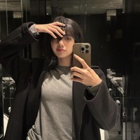 9. Lisa BLACKPINK berada pada peringkat sembilan. Di awal bulan ini, Lisa dikabarkan menghadiri pesta ulang tahun Jay-Z yang digelar eksklusif di Prancis. Dia juga kedapatan makan malam di Thailand bersama anak bos Samsung, Lee Jae Yong. Foto: Instagram