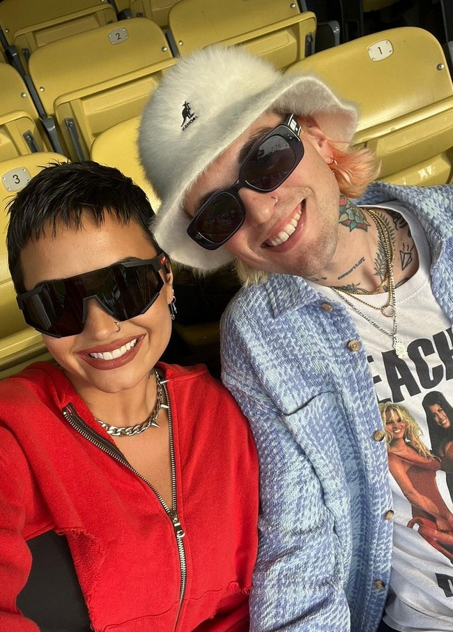 “Sungguh menakjubkan bertemu seseorang yang bisa membuat Anda tertawa dan bisa bermusik bersama. Ini sangat istimewa,” tuturnya kala itu. Foto: Instagram/@ddlovato @jutesmusic