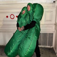 Saat jadi bintang tamu di acara Jennifer Hudson Show, Demi mengungkapkan kebahagiaannya telah bertemu dengan musisi bernama lengkap Jordan Lutes itu. Foto: Instagram/@ddlovato @jutesmusic