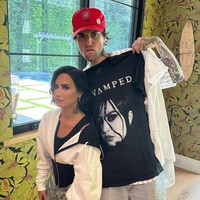 Jutes merupakan musisi sekaligus penulis lagu. Dia pertama kali bertemu Demi pada Januari 2022, ketika mendapat proyek untuk lagu menulis lagu milik Demi yang berjudul ’Substance’. Foto: Instagram/@ddlovato @jutesmusic