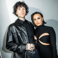 Demi Lovato dan Jutes telah menjalin hubungan asmara sejak Agustus 2022. Keduanya kerap memamerkan kemesraan di media sosial. Foto: Instagram/@ddlovato @jutesmusic