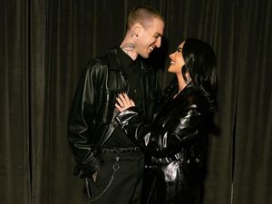 Demi Lovato Tunangan, Dilamar Kekasih Pakai Cincin Berlian Bentuk Pir