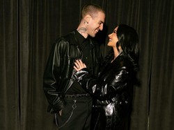 Demi Lovato Tunangan, Dilamar Kekasih Pakai Cincin Berlian Bentuk Pir