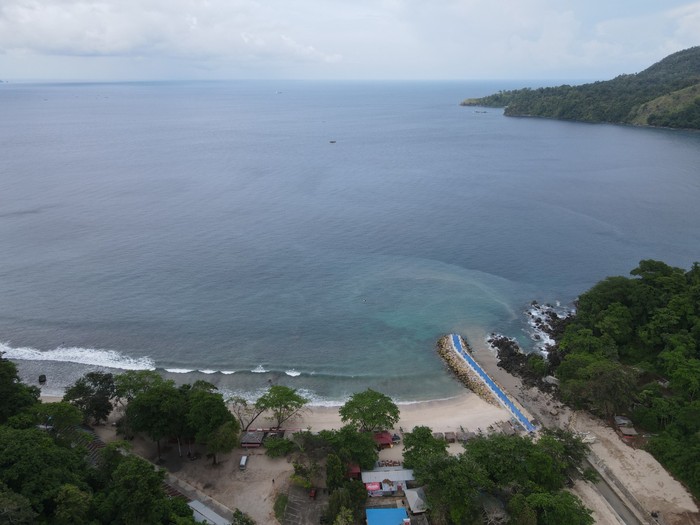 Desa Wisata Pulisan merupakan salah satu destinasi wisata menarik yang berada di Likupang, Sulawesi Utara.