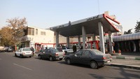 Media pemerintah Iran menambahkan bahwa kelompok peretas di masa lalu mengklaim melakukan serangan siber terhadap pompa bensin, jaringan kereta api, dan pabrik baja Iran. Pada 2021, serangan siber besar-besaran di Iran mengganggu penjualan bahan bakar, menyebabkan antrian panjang di stasiun-stasiun di seluruh negeri.  