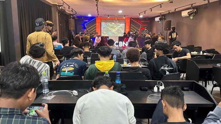 Game Changer Industri eSport Indonesia CBN kembali mengadakan turnamen komunitas bertajuk CBN Championship Series S5. Turnamen esports ini digelar serentak di 22 kota dengan game Mobile Legend Bang Bang (MLBB).
