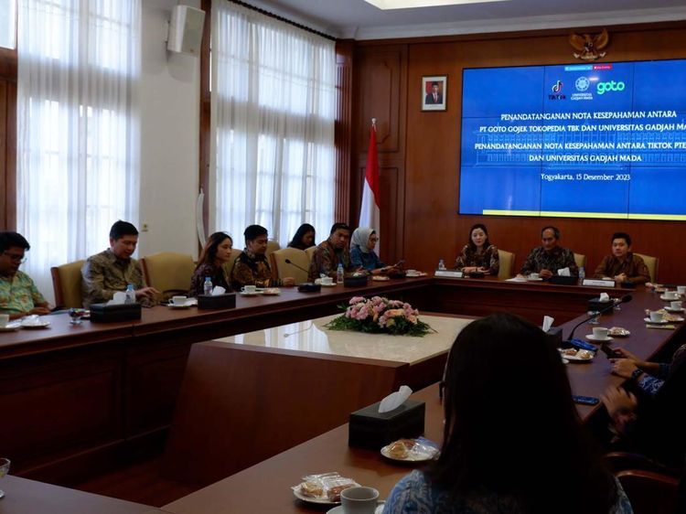 Gandeng GoTo-TikTok, UGM Kembangkan Talenta Digital Indonesia