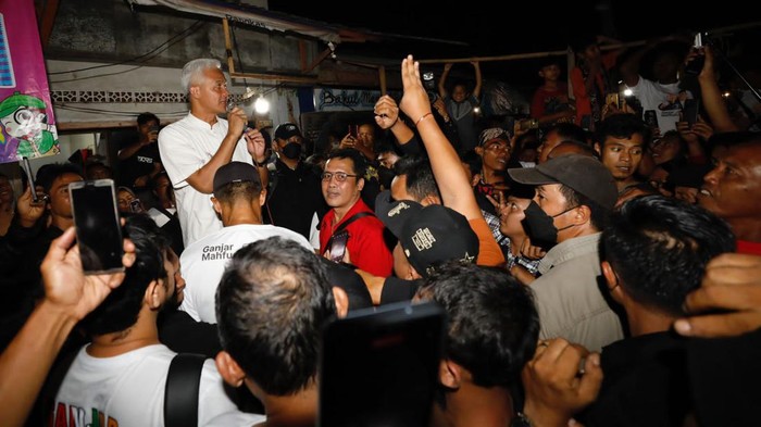 Ganjar Pranowo di Pasar Pucang