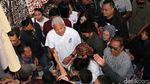 Momen Ganjar Sapa Pedagang Pasar Induk Wonosobo