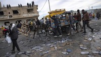 PBB minggu ini memperingatkan bahwa masyarakat di Gaza sangat “sangat membutuhkan makanan” sehingga mereka menghentikan truk bantuan dan segera memakan apa yang mereka temukan.
