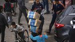 Imbas Kelaparan, Warga Gaza Menjarah Truk Bantuan di Rafah
