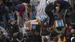 Imbas Kelaparan, Warga Gaza Menjarah Truk Bantuan di Rafah