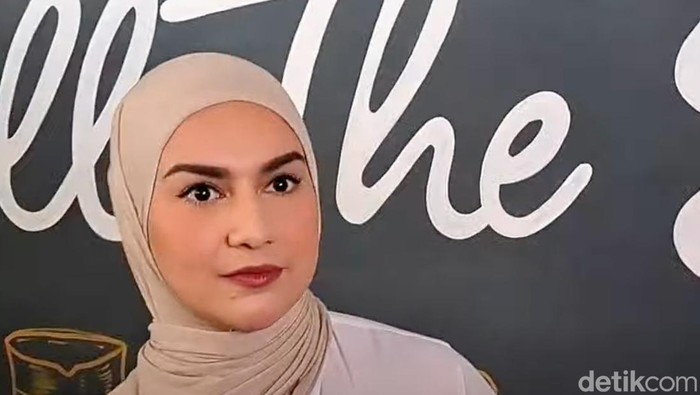 Irish Bella saat ditemui di kawasan Cinere, Depok