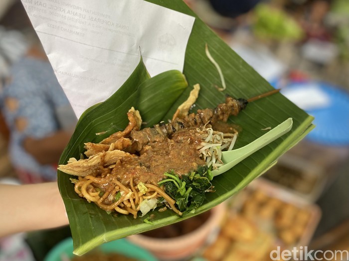 Jajanan ndeso di Pasar Gang Baru Semarang
