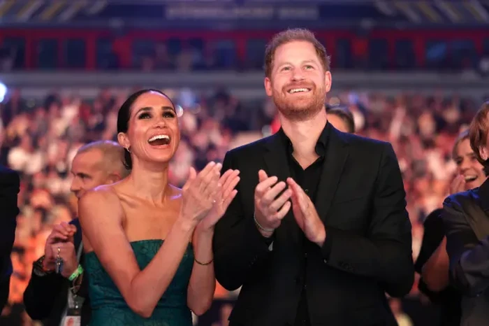 Kartu Natal Meghan Markle & Pangeran Harry