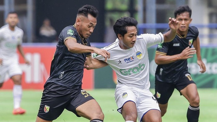 Laga Persikab vs PSIM Jogja di Stadion Gelora Bandung Lautan Api, Senin (18/12/2023).