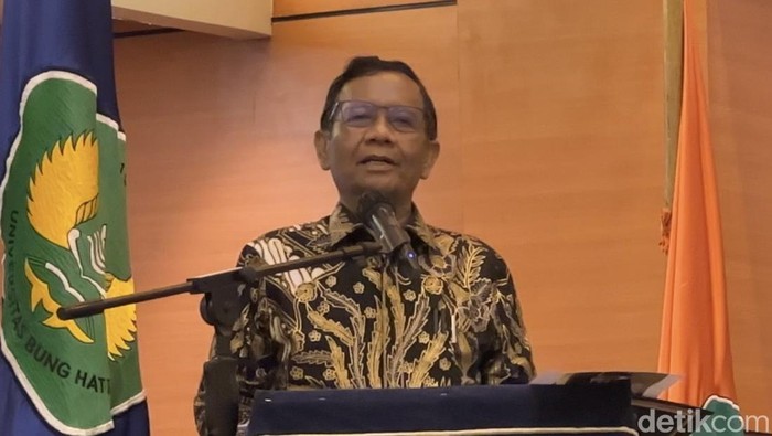 Mahfud Md di Universitas Bung Hatta (UBH) Padang (Jeka Kampai/detikSumut)
