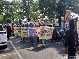 Tak Kunjung Dilantik, Calon Perangkat Desa di Kudus Kembali Demo