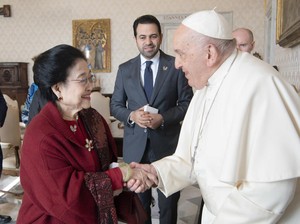 Bertemu Paus Fransiskus, Megawati Diminta Pertahankan Kerukunan di Indonesia