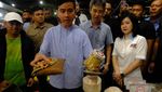 Momen Gibran Ngopi Bareng Pelaku Ekonomi Kreatif di Pontianak