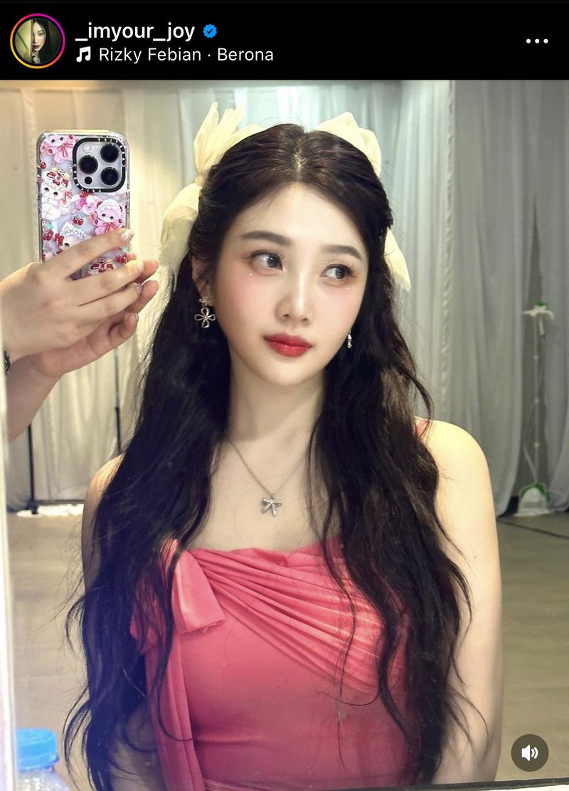 Momen Melokal Red Velvet, TikTokan di Plaza Senayan - Ngopi di SCBD