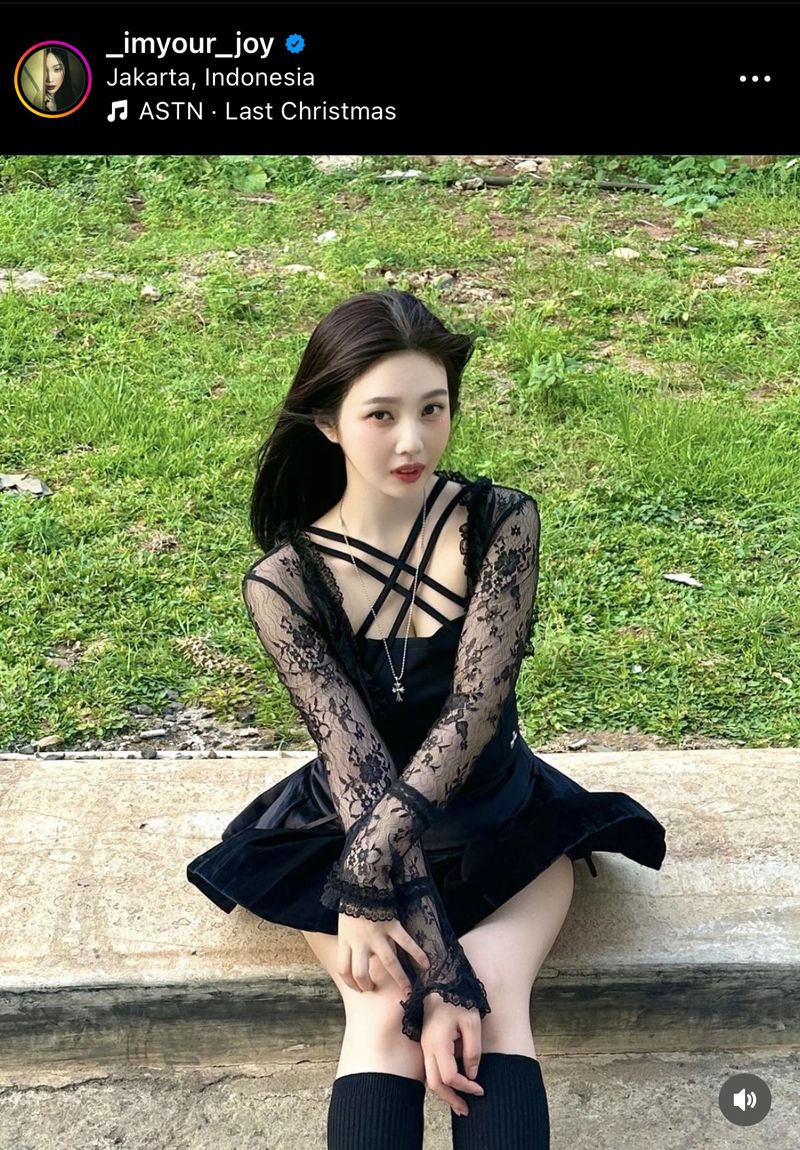 Momen Melokal Red Velvet, TikTokan di Plaza Senayan - Ngopi di SCBD