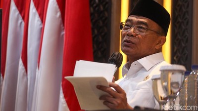 Momen Menko PMK Bicara Strategi 0% Kemiskinan Ekstrem di 2024