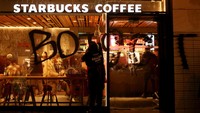 Starbucks salah satu produk yang diserukan untuk diboikot karena dituding pro Israel yang sedang terus gempur Jalur Gaza, Palestina.