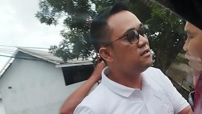 oknum polisi di Palembang terhadap melakukan aksi pengancaman ke pemobil.