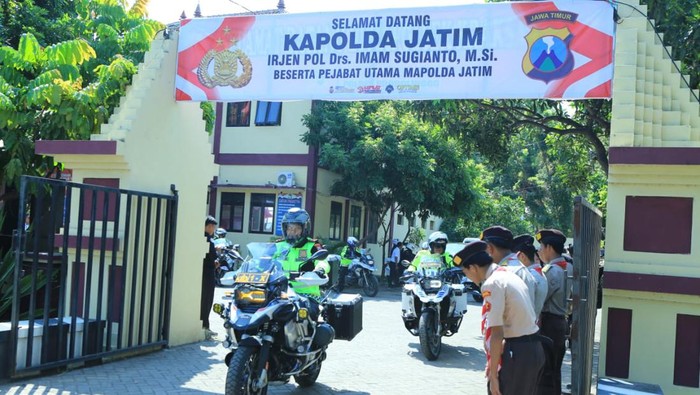 Patroli jelang Nataru Kapolda Jatim di Banyuwangi.