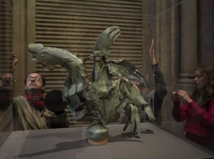 Patung Ayam Jago Ikonik Notre Dame Dipamerkan, Begini Wujudnya