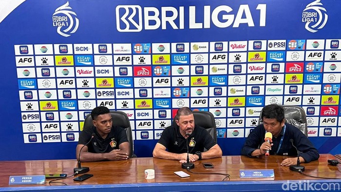 Pelatih Persik Kediri Marcelo Rospide
