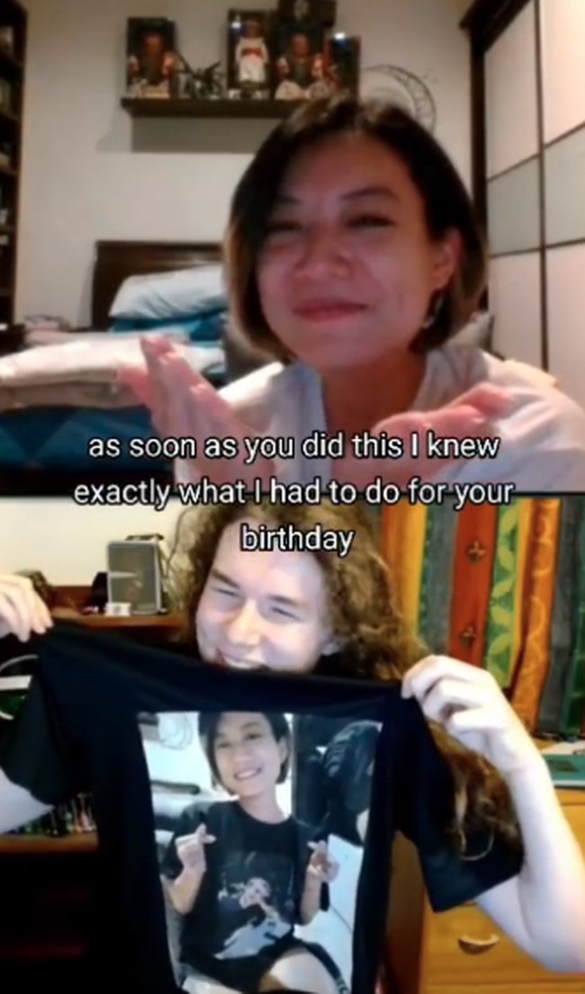 Pada ulang tahun Leony, Charles pun melakukan hal serupa yang memperlihatkan kaos dengan foto Leony. Sungguh membuat Leony terharu. Foto: Instagram @leonyvh