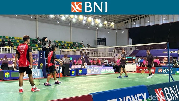 Pulung Ramadhan/Rinjani Kwinnara Nastine (Jawa Tengah) vs Gilang Krisandi/Widyatna Artika (Jawa Timur), BNI Kejurnas PBSI 2023, Sirnas