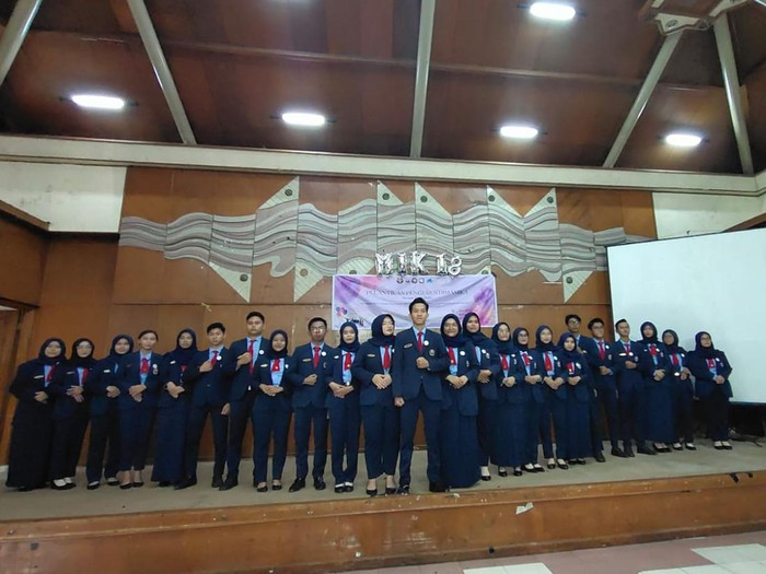 Seragam Manajemen Industri Katering UPI
