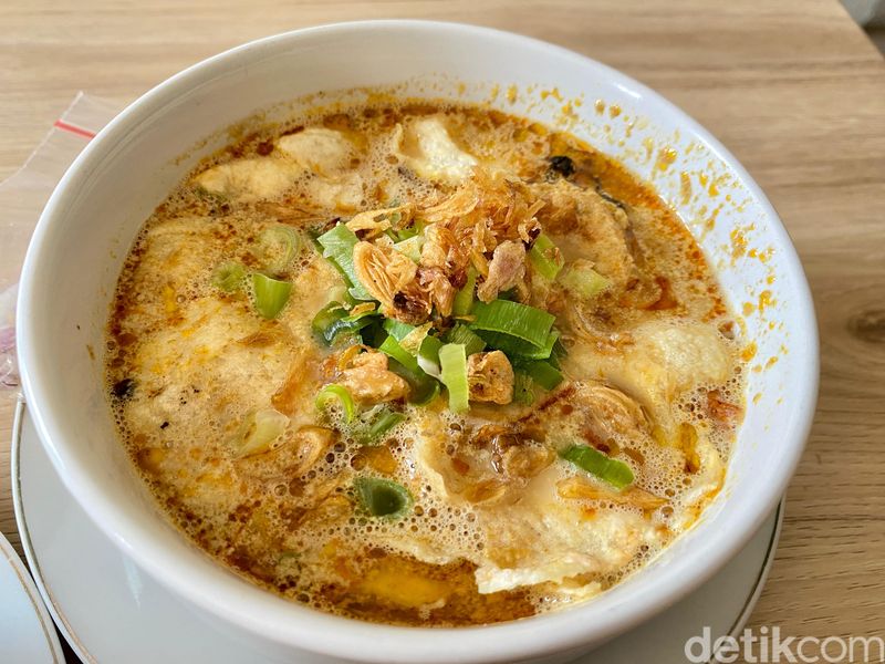 Soto Babe Tito: Maknyus! Soto Tangkar Pakai Daging Black Angus Asap