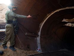 Intip Terowongan Hamas Terbesar di Gaza